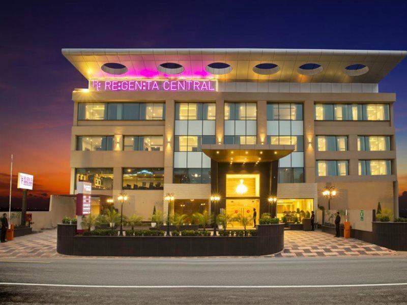 昌迪加尔卡西亚兹拉克普尔雷根塔中心酒店 Chandīgarh 外观 照片